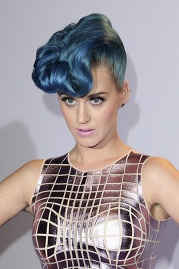 Frauen Rockabilly Frisur fr lange Haare 7