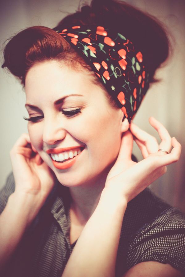 Rockabilly Frisuren mit Bandana 1