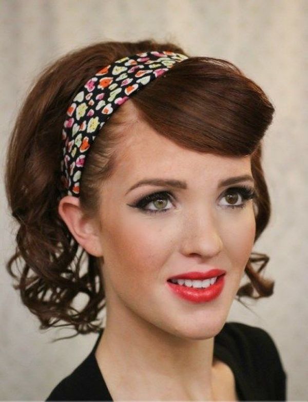Rockabilly Haare Pin Up Frisur mit Haarband 3