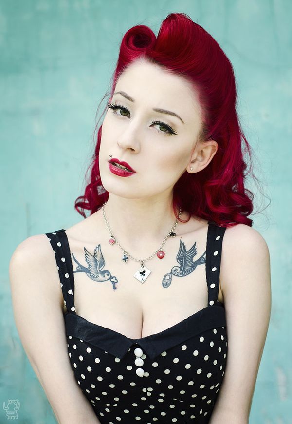 Rockabilly Style Frisur fr Damen selber machen 4