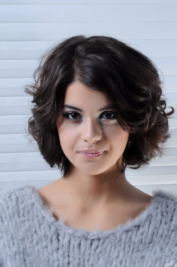 Freche Kurzhaarfrisuren fr ein rundes Gesicht 2