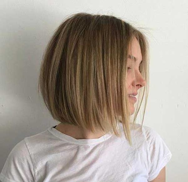 Kurze Haare mit braunblonden Strhnen 1