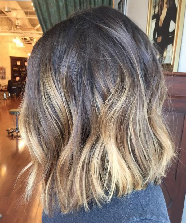 Kurze Haare mit braunblonden Strhnen 2