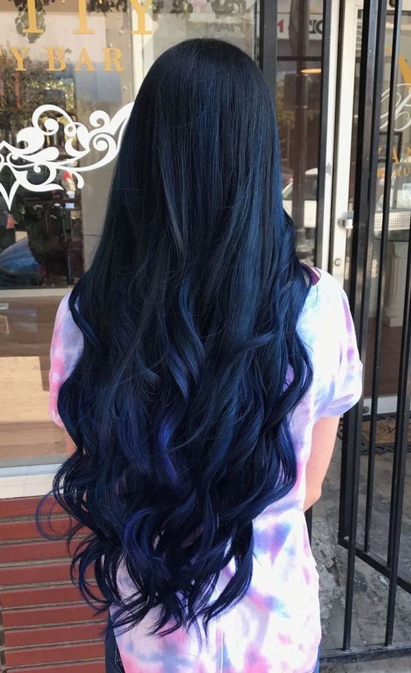 Moderne Trends der dunkelblauen Haare 5