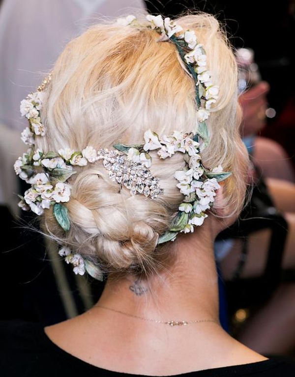 Schne Flechtfrisuren mit Blumen 4