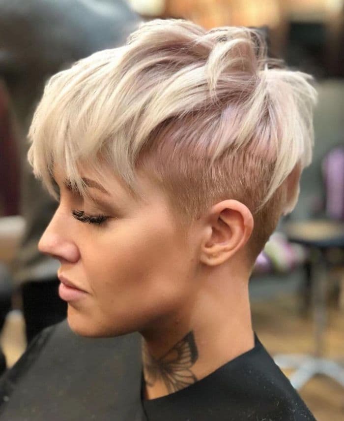 Sidecut mit strukturiertem Oberkopf