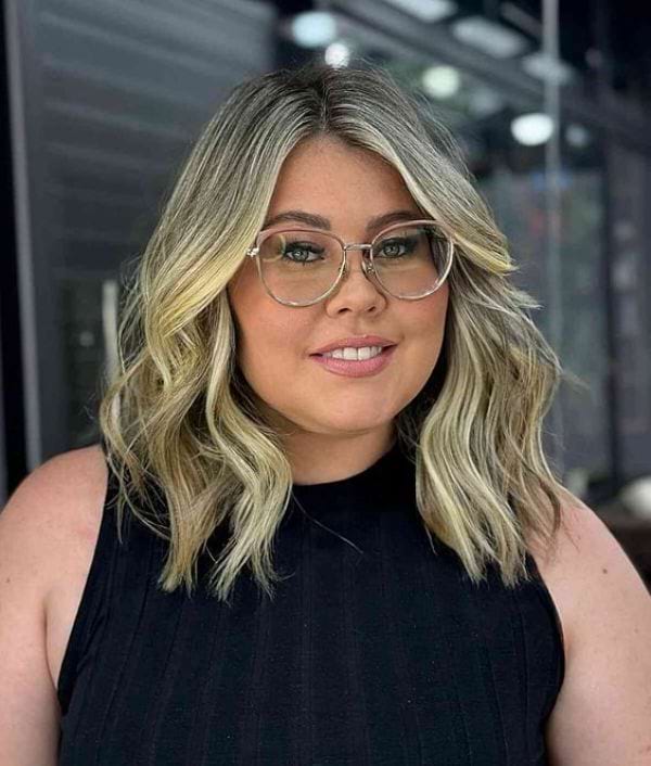 Doppelkinn Frisuren Für Mollige Frauen Mit Rundem Gesicht 10 Doppelkinn Frisuren für mollige Frauen mit rundem Gesicht - Visavis