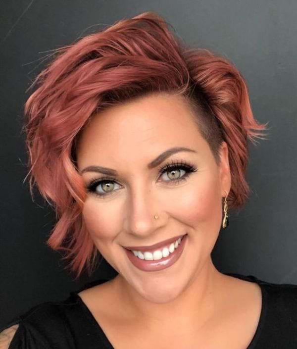 Asymmetrischer kurzer Bob mit Undercut