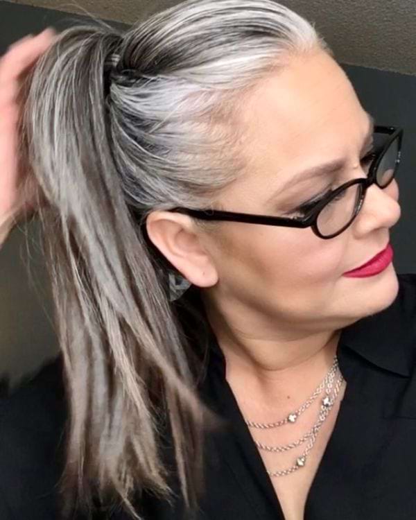 Chouchous & Scrunchies fuer mehr Volumen im Pferdeschwanz