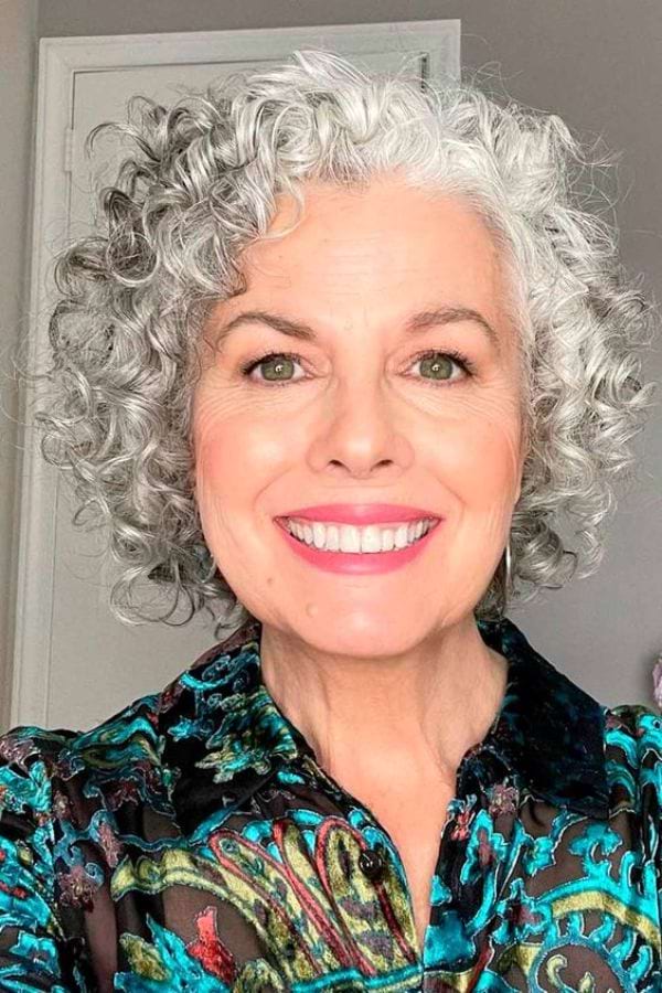 Kurzer Bob mit Locken