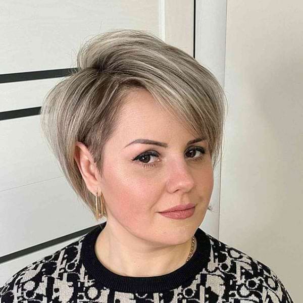 Kurzer Pixie Cut
