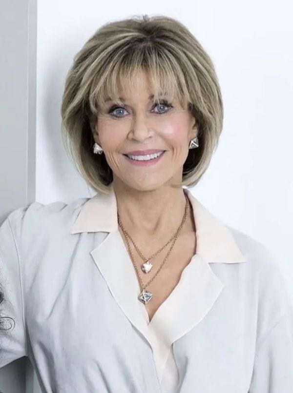 Long Bob mit kurzem Pony