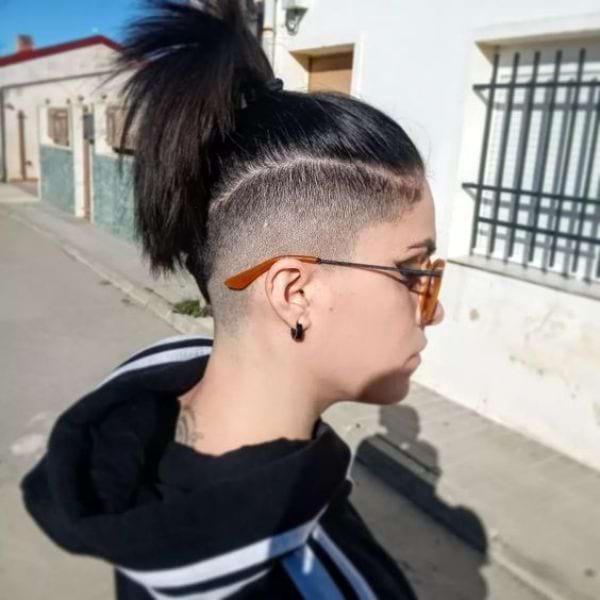 Undercut-Pferdeschwanz