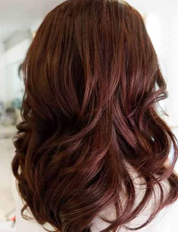 Matte rotbraune Haare
