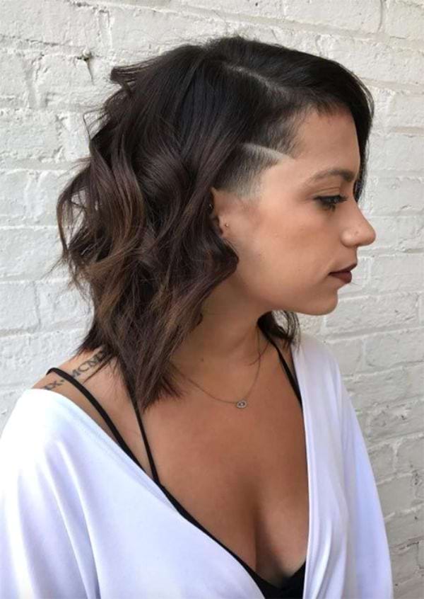 Undercut mit langen Haaren im Undone-Look